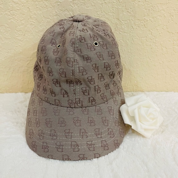 Dooney & Bourke Accessories - DOONEY & BOURKE Women’s Signature Logo Baseball Hat / Cap - One Size